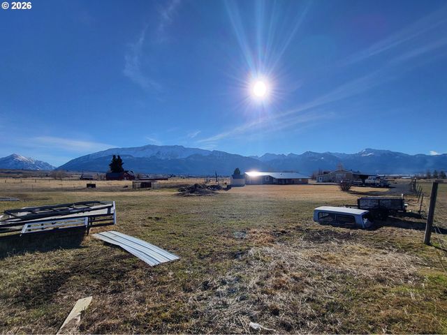 80071 COUNTRYSIDE Rd, Joseph, OR 97846