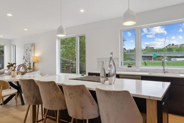 1033 Pacific Street, Kansas City, MO 64106