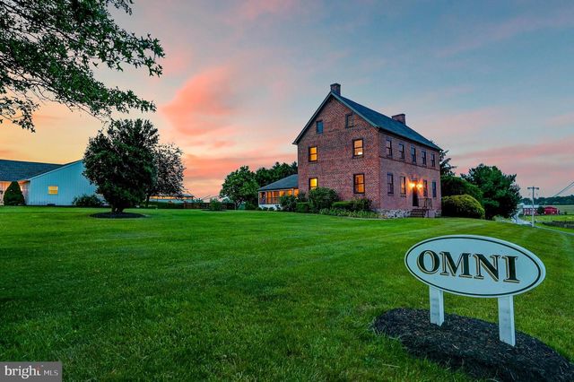 1384 BON OX RD, Gettysburg, PA 17325