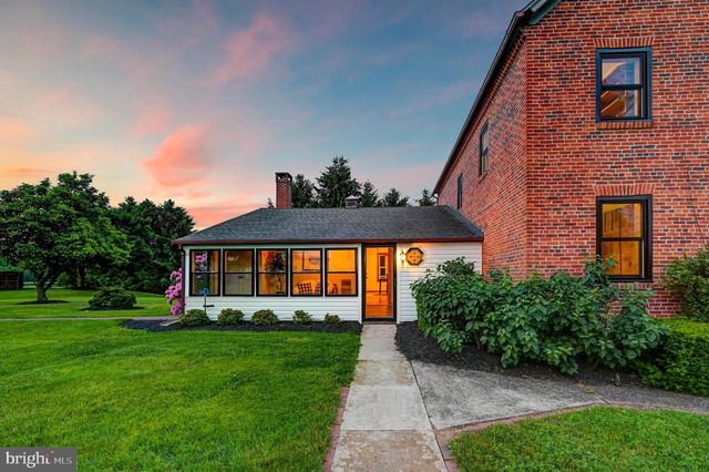 1384 BON OX RD, Gettysburg, PA 17325