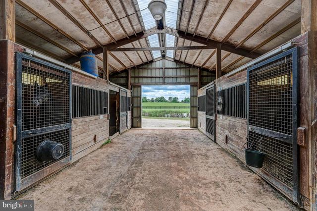 1384 BON OX RD, Gettysburg, PA 17325