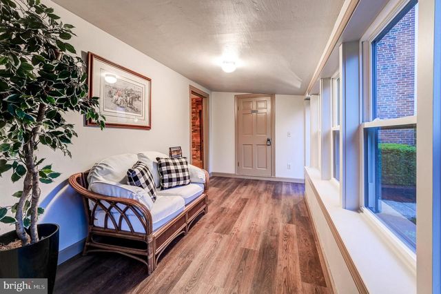 1384 BON OX RD, Gettysburg, PA 17325