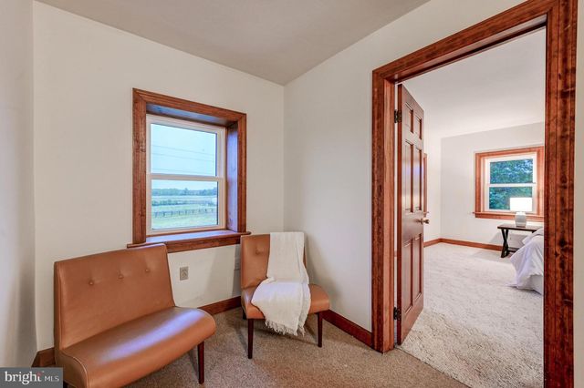 1384 BON OX RD, Gettysburg, PA 17325