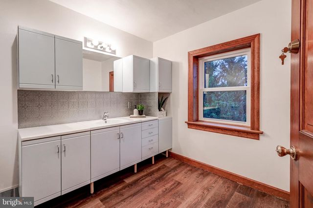 1384 BON OX RD, Gettysburg, PA 17325