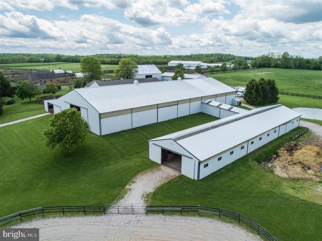 1384 BON OX RD, Gettysburg, PA 17325