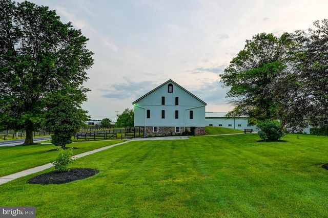 1384 BON OX RD, Gettysburg, PA 17325