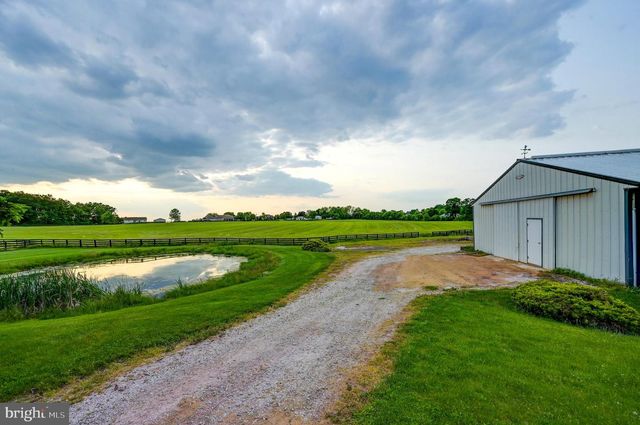 1384 BON OX RD, Gettysburg, PA 17325