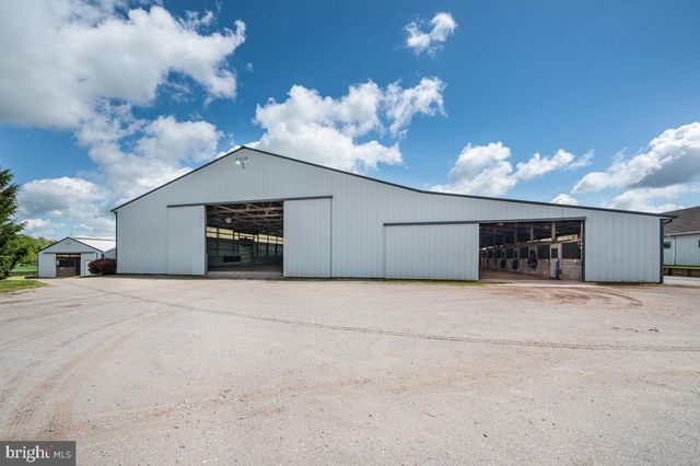 1384 BON OX RD, Gettysburg, PA 17325