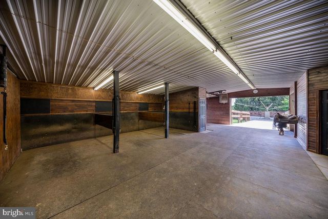 1384 BON OX RD, Gettysburg, PA 17325