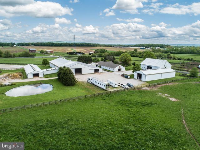 1384 BON OX RD, Gettysburg, PA 17325