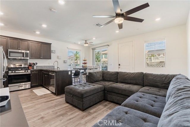 41973 Rondo Street 1203, Murrieta, CA 92562