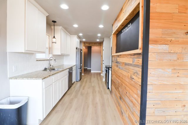 12111 W 66th Place S, Sapulpa, OK 74066