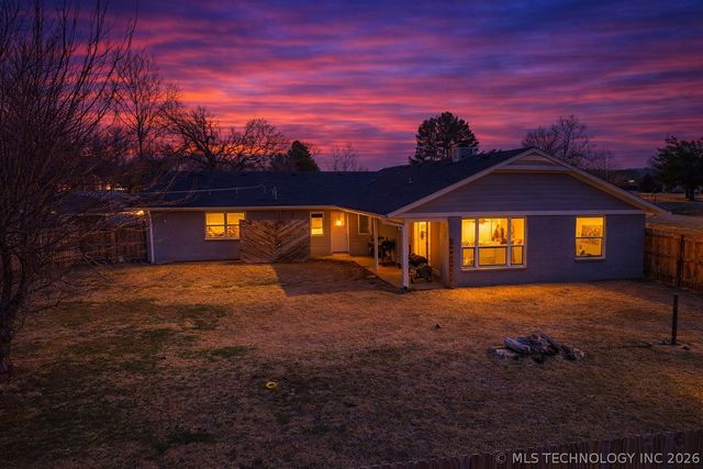 12111 W 66th Place S, Sapulpa, OK 74066