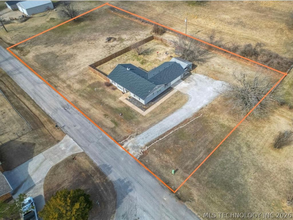 12111 W 66th Place S, Sapulpa, OK 74066