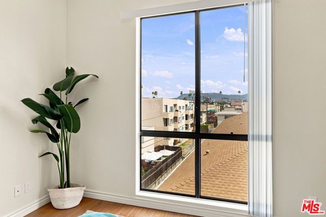 533 S St Andrews Place 318, Los Angeles, CA 90020