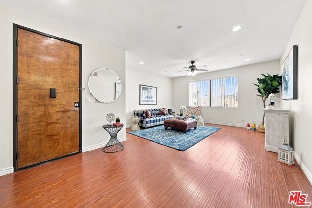 533 S St Andrews Place 318, Los Angeles, CA 90020