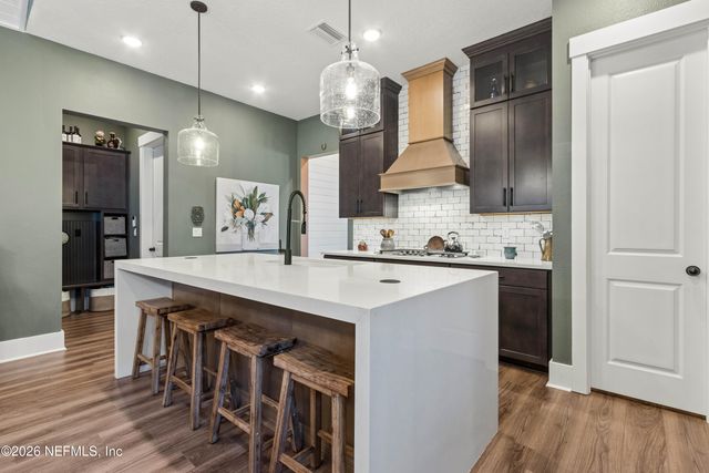 190 PIONEER VILLAGE Drive, Ponte Vedra, FL 32081