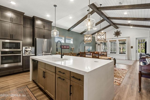 190 PIONEER VILLAGE Drive, Ponte Vedra, FL 32081