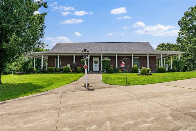 124 Napier Rd, Hohenwald, TN 38462