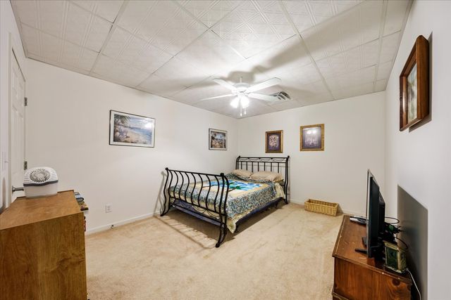 124 Napier Rd, Hohenwald, TN 38462