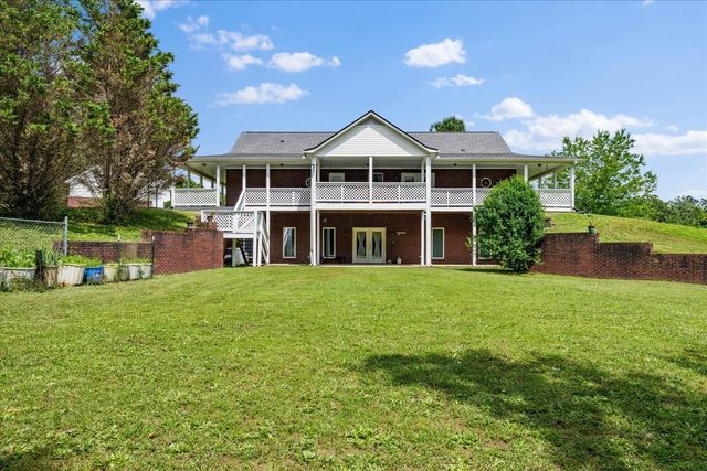 124 Napier Rd, Hohenwald, TN 38462