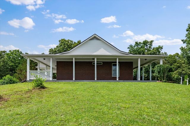 124 Napier Rd, Hohenwald, TN 38462