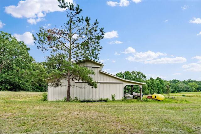 124 Napier Rd, Hohenwald, TN 38462