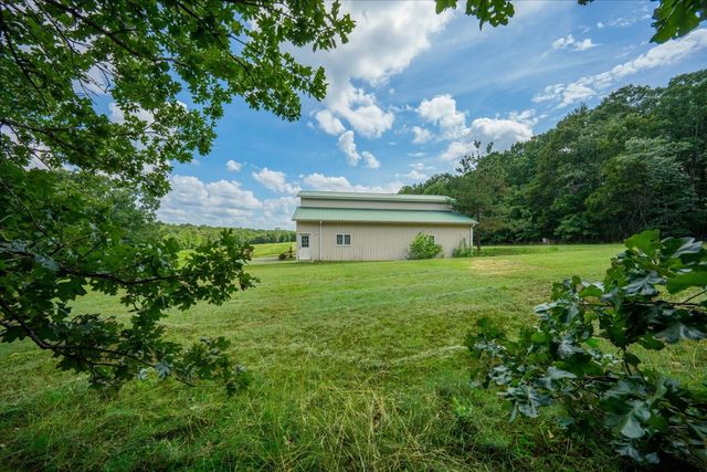 124 Napier Rd, Hohenwald, TN 38462