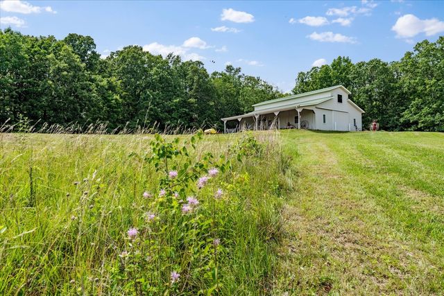 124 Napier Rd, Hohenwald, TN 38462