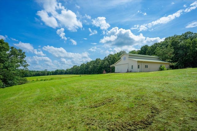124 Napier Rd, Hohenwald, TN 38462