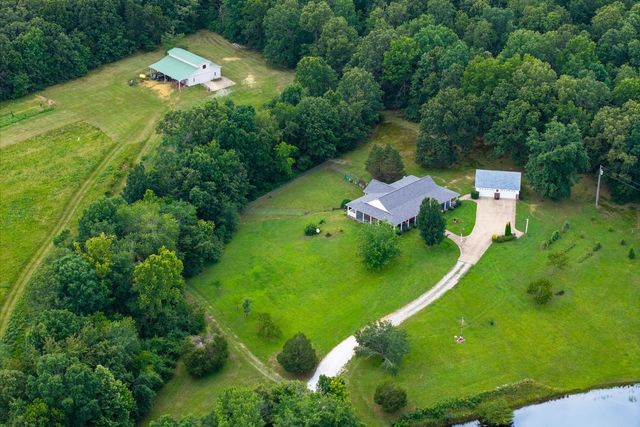 124 Napier Rd, Hohenwald, TN 38462