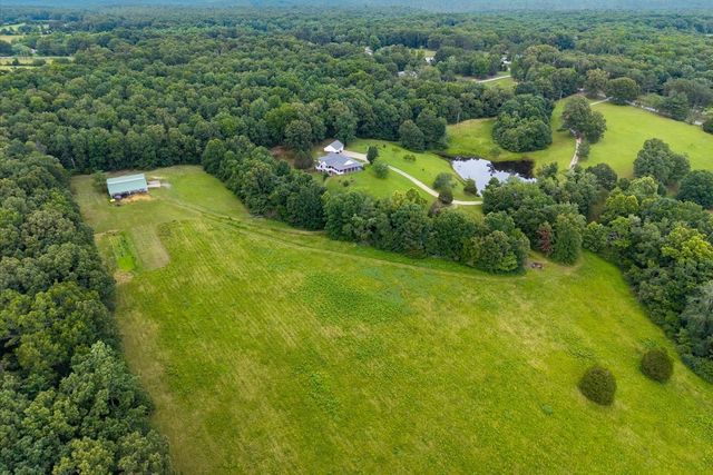 124 Napier Rd, Hohenwald, TN 38462