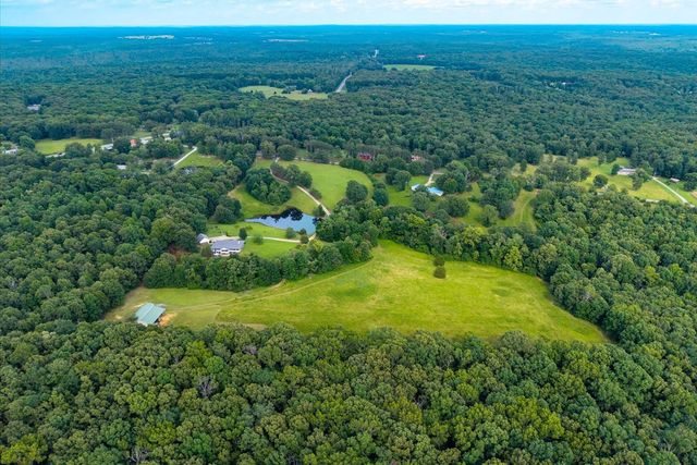 124 Napier Rd, Hohenwald, TN 38462