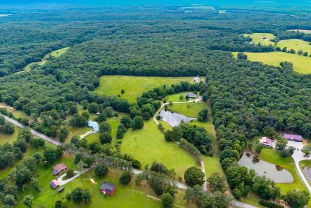 124 Napier Rd, Hohenwald, TN 38462