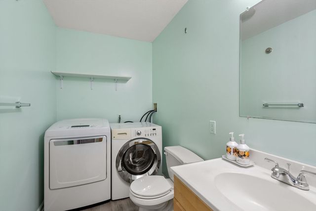 64 Wilmington St, Springfield, MA 01119