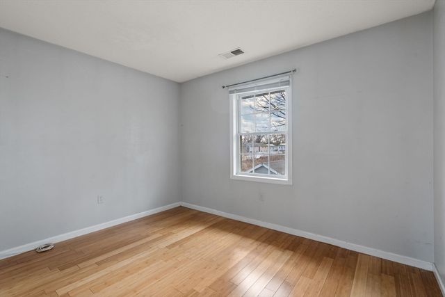 64 Wilmington St, Springfield, MA 01119