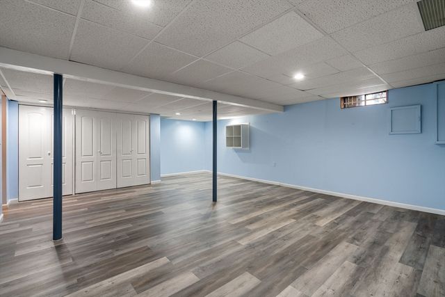 64 Wilmington St, Springfield, MA 01119