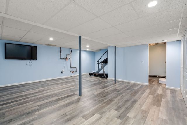 64 Wilmington St, Springfield, MA 01119