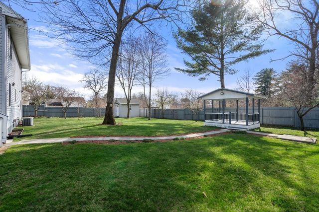 64 Wilmington St, Springfield, MA 01119