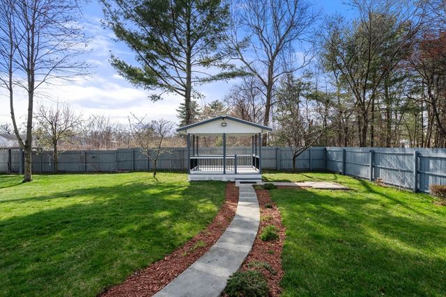 64 Wilmington St, Springfield, MA 01119