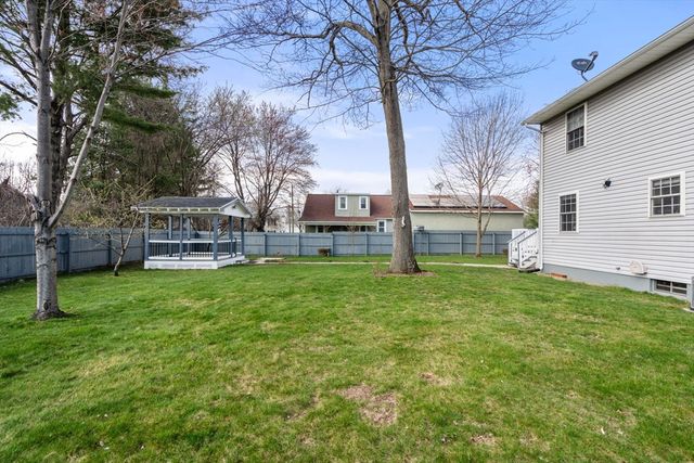 64 Wilmington St, Springfield, MA 01119