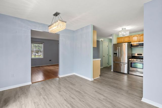 64 Wilmington St, Springfield, MA 01119