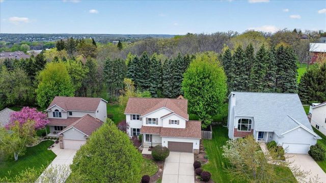 5470 Quarry Hill Drive, Fitchburg, WI 53711