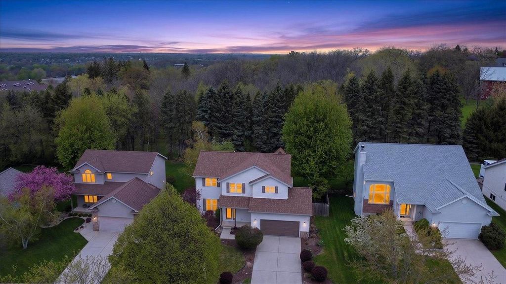 5470 Quarry Hill Drive, Fitchburg, WI 53711