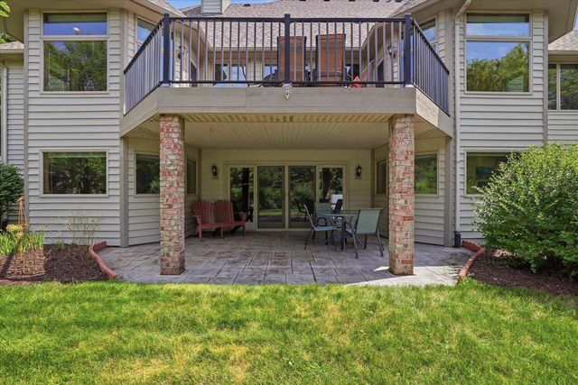 W330S1417 County Road C, Delafield, WI 53018
