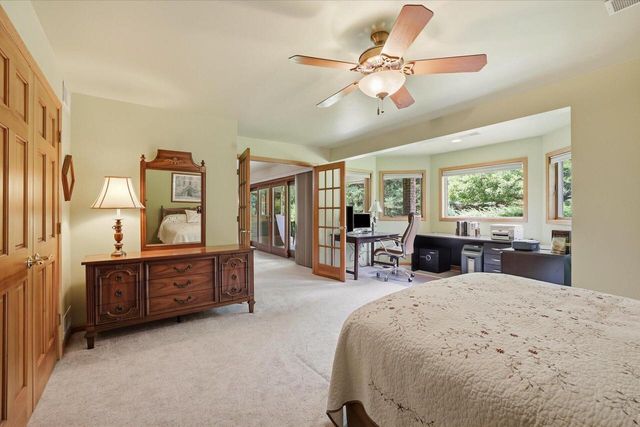 W330S1417 County Road C, Delafield, WI 53018