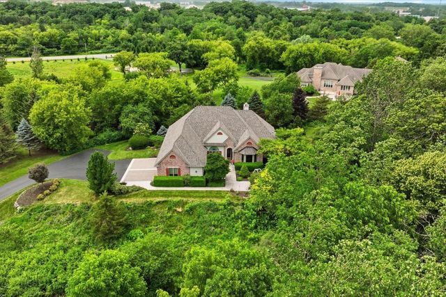 W330S1417 County Road C, Delafield, WI 53018