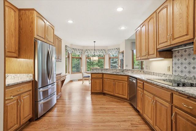 W330S1417 County Road C, Delafield, WI 53018
