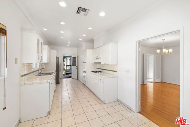 312 S Maple Drive, Beverly Hills, CA 90212