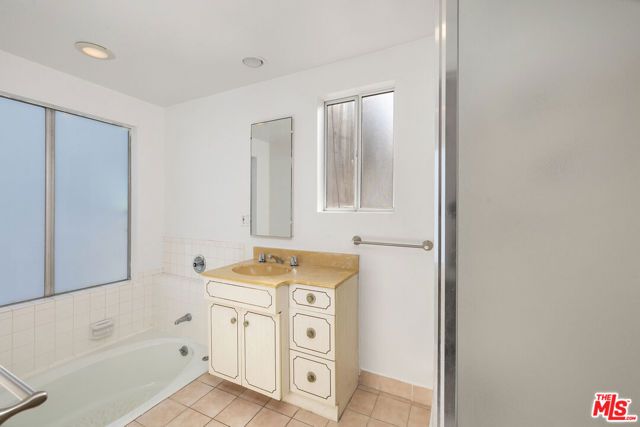 312 S Maple Drive, Beverly Hills, CA 90212